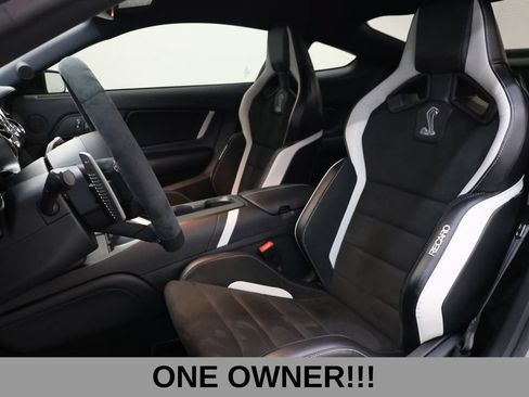 Used 2020 Ford Mustang Shelby GT500 w/ Carbon Fiber Track Pack RWD image 13