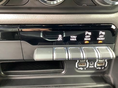 Certified 2021 RAM 1500 Big Horn image 12