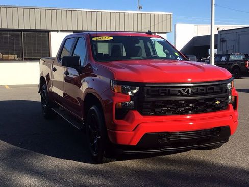 Used 2022 Chevrolet Silverado 1500 Custom image 3