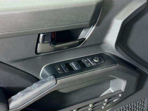 Used 2025 Toyota Tacoma SR5 RWD image 18