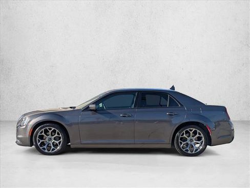 Used 2015 Chrysler 300 S image 9