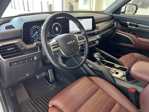 Used 2023 Kia Telluride SX Prestige AWD/4WD image 18