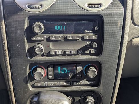 Used 2002 GMC Envoy SLT image 22