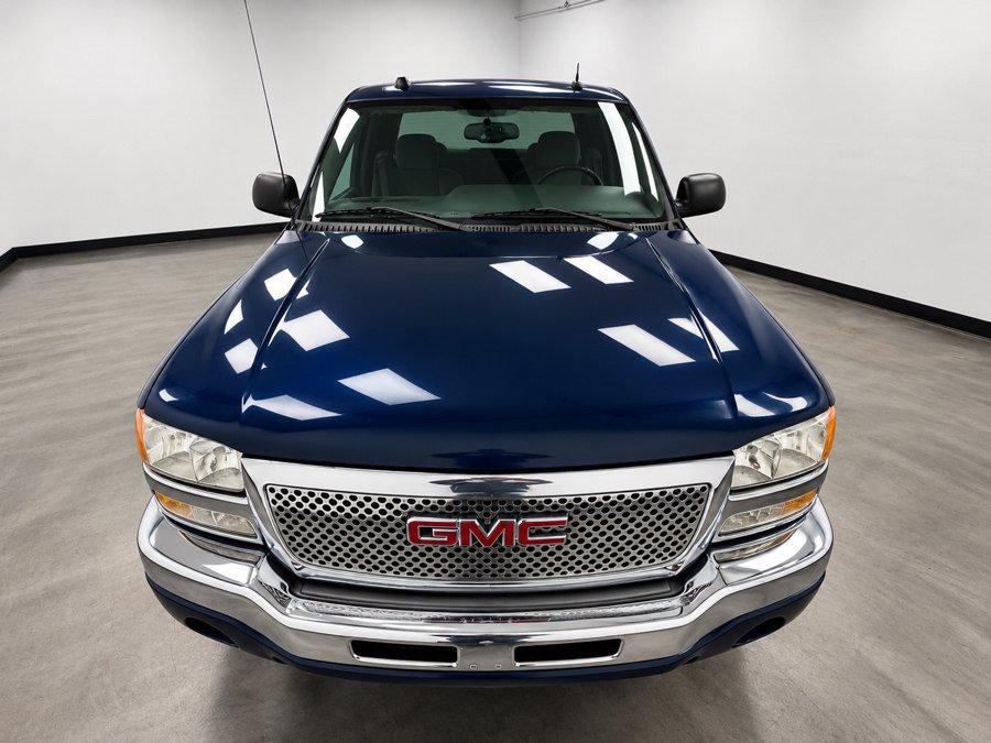 Used 2005 GMC Sierra 1500 SLE w/ Safe And Sound Package AWD/4WD image 11