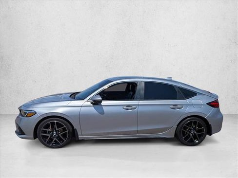 Used 2022 Honda Civic Sport Touring image 9