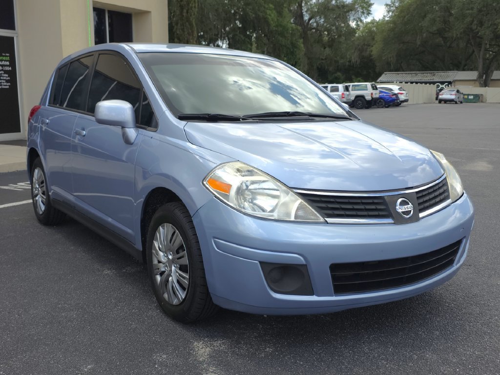 Used 2009 Nissan Versa 1.8 S FWD image 3