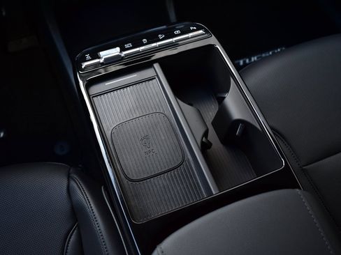 New 2025 Hyundai Tucson Limited image 41