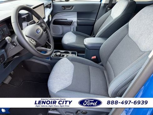 New 2025 Ford Maverick XLT w/ XLT Luxury Package FWD image 10