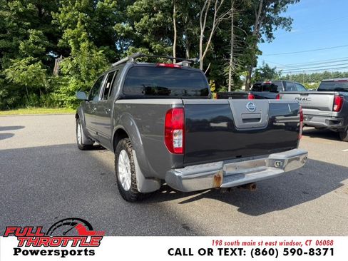 Used 2011 Nissan Frontier SL w/ Moonroof Pkg AWD/4WD image 7