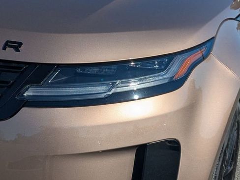 Used 2026 Land Rover Range Rover Evoque S image 9