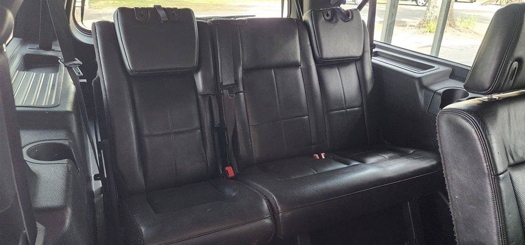 Used 2010 Lincoln Navigator L 4WD image 28