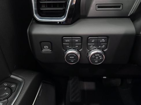 Certified 2022 GMC Sierra 1500 Denali AWD/4WD image 26