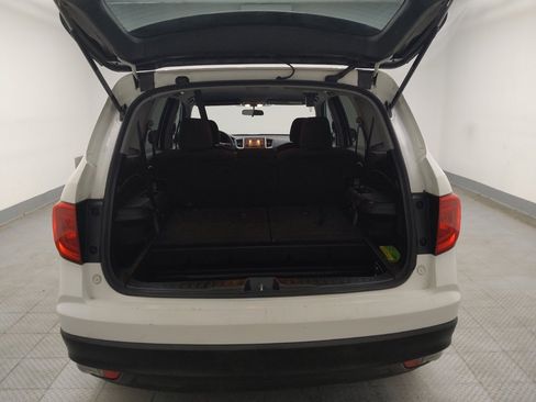 Used 2018 Honda Pilot LX image 29