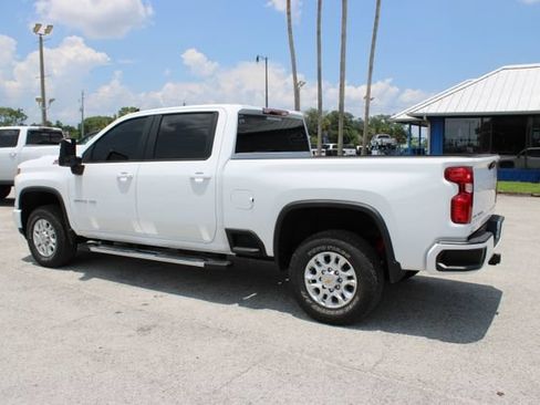 Used 2025 Chevrolet Silverado 2500 LT AWD/4WD image 7