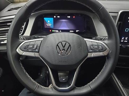 Used 2025 Volkswagen Atlas Cross Sport SE AWD/4WD image 20