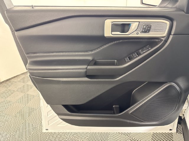 Used 2020 Ford Explorer Limited AWD/4WD image 29