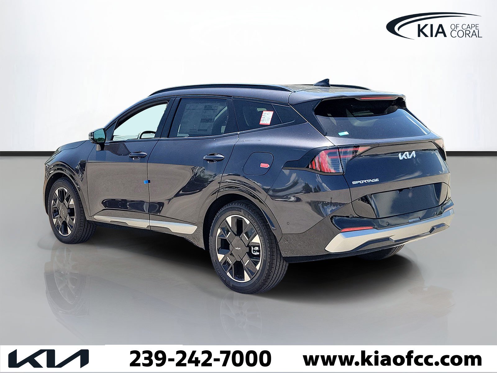 New 2026 Kia Sportage SX FWD image 4