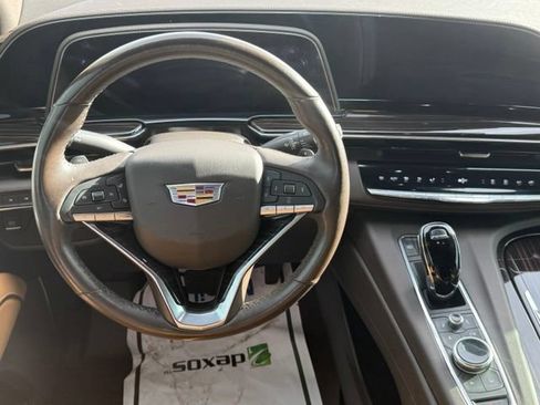 Certified 2023 Cadillac Escalade Premium Luxury w/ LPO, Radiant Package AWD/4WD image 18