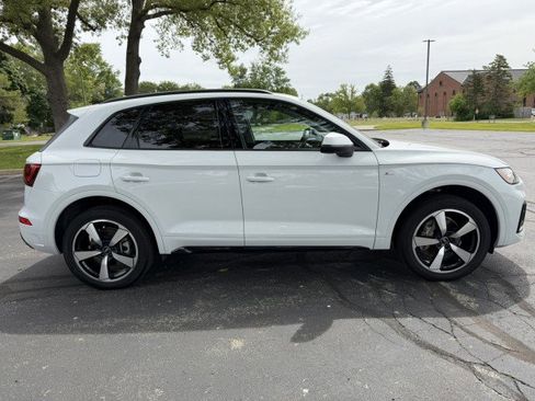 Certified 2023 Audi Q5 2.0T Premium Plus w/ Premium Plus Package AWD/4WD image 8