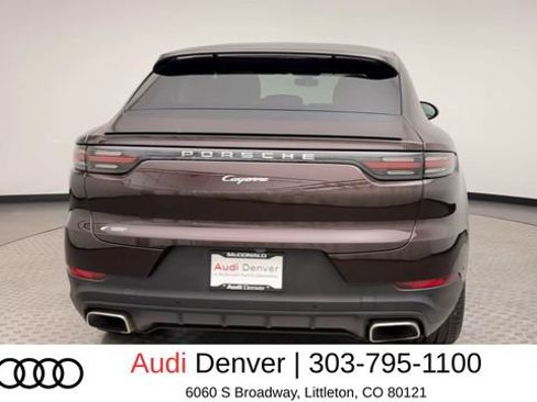 Used 2023 Porsche Cayenne Coupe AWD/4WD image 3