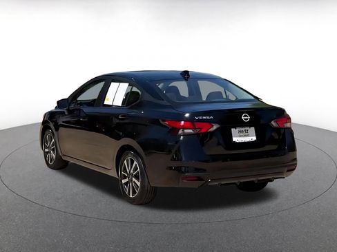 Used 2025 Nissan Versa SV image 11