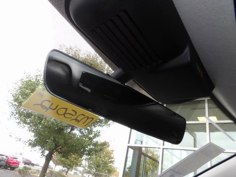 New 2025 Mitsubishi Outlander ES image 24