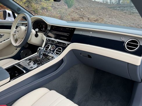 New 2026 Bentley Continental GTC image 2
