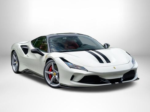 Used 2022 Ferrari F8 Tributo RWD image 1