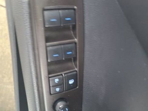 Used 2024 Toyota Camry SE image 18