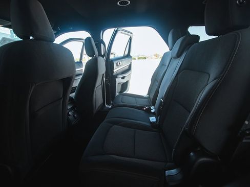 Used 2019 Ford Explorer XLT w/ Equipment Group 201A image 13