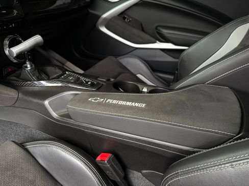 Used 2018 Chevrolet Camaro SS image 36