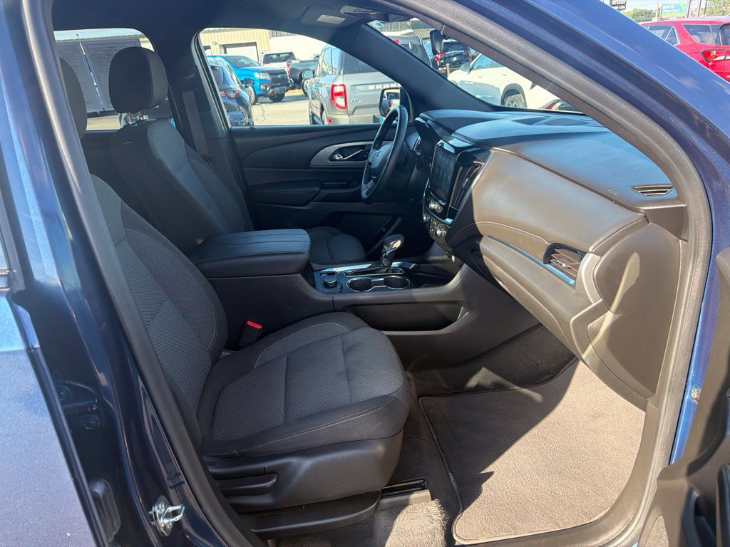 Used 2023 Chevrolet Traverse LT FWD image 10