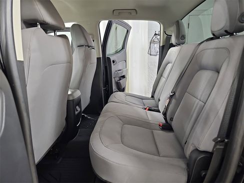 Certified 2020 Chevrolet Colorado W/T w/ WT Convenience Package image 17