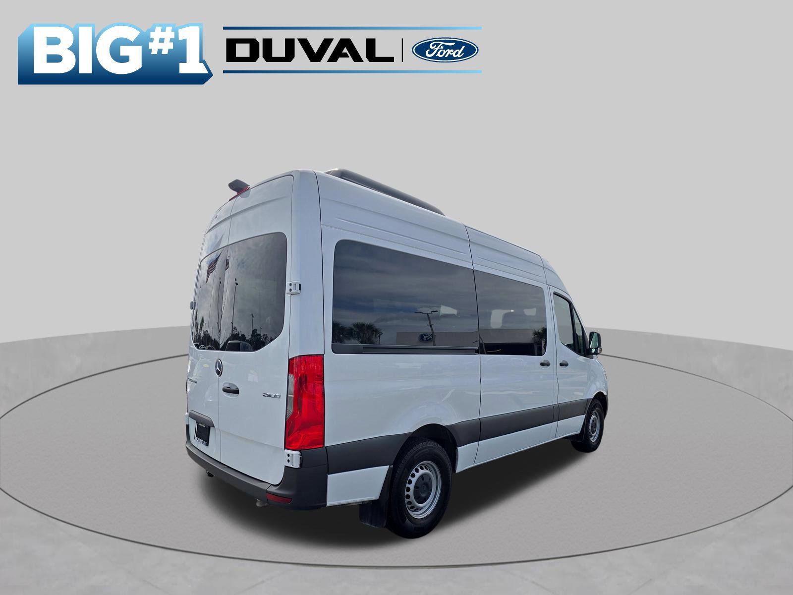 Used 2025 Mercedes-Benz Sprinter 2500 image 5
