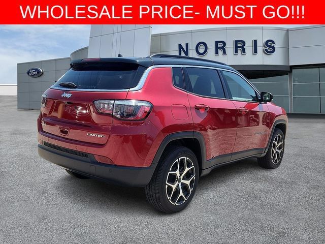 Used 2025 Jeep Compass Limited AWD/4WD image 4