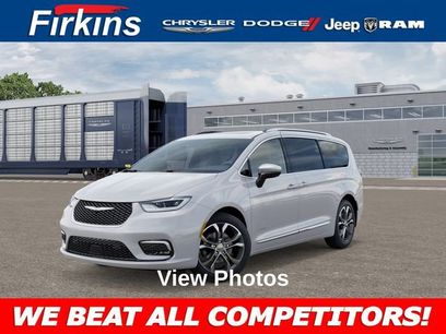 New 2026 Chrysler Pacifica Pinnacle