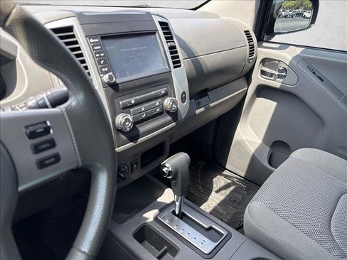 Used 2019 Nissan Frontier SV AWD/4WD image 16