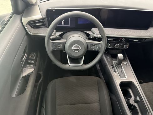 Used 2026 Nissan Kicks S FWD image 27