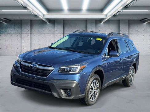 Used 2022 Subaru Outback Premium image 1