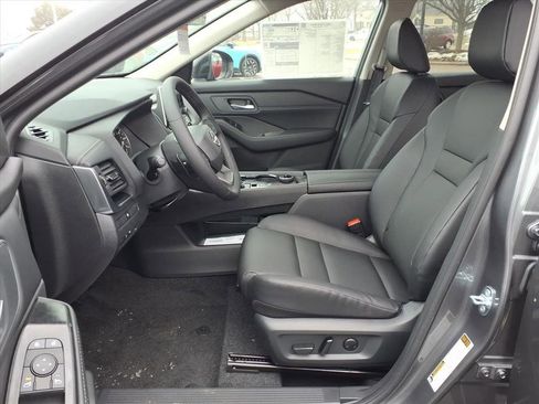 New 2026 Nissan Rogue SV image 25