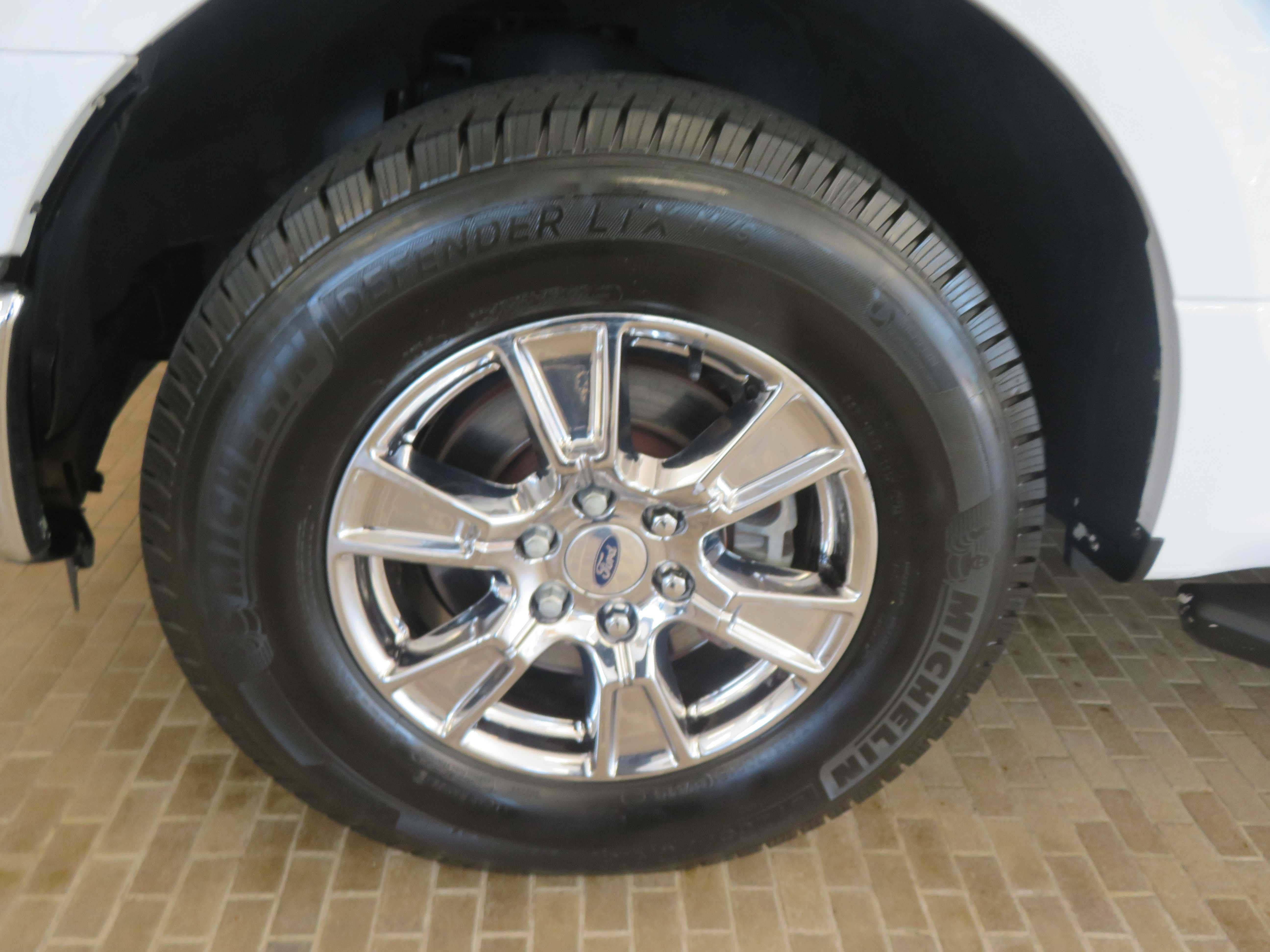 Used 2016 Ford F150 XLT w/ Equipment Group 301A Mid RWD image 7
