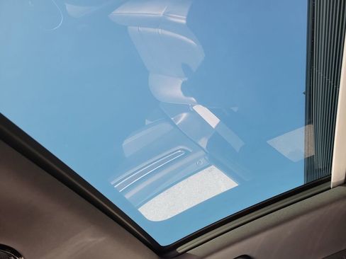 Certified 2023 Porsche Cayenne S Platinum image 41