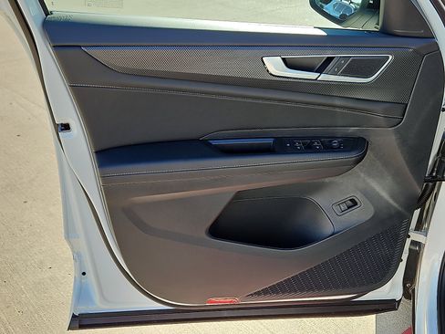 New 2026 Volkswagen Atlas Cross Sport SEL R-Line image 14