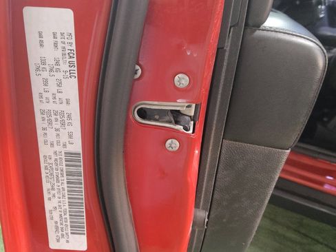 Used 2016 Dodge Journey SE w/ Flexible Seating Group image 33