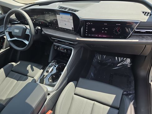 New 2025 Audi Q5 Prestige image 10