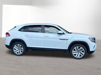 Used 2020 Volkswagen Atlas Cross Sport SE w/ Panoramic Sunroof Package AWD/4WD video 2