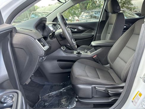 Used 2024 GMC Terrain SLE FWD image 25