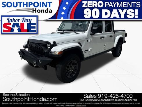 Used 2024 Jeep Gladiator Sport AWD/4WD image 3
