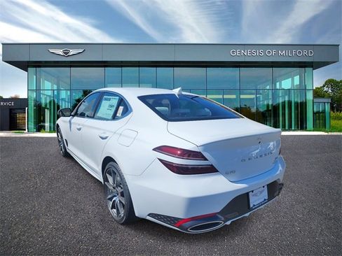 Used 2025 Genesis G70 2.5T image 4