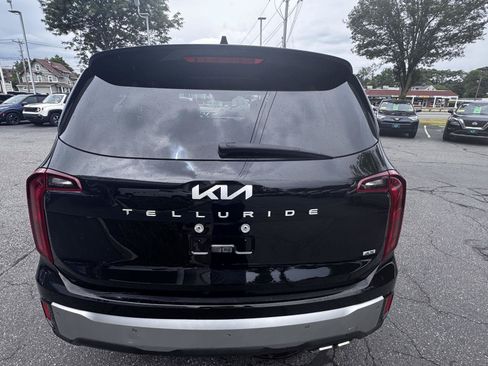 Used 2023 Kia Telluride S AWD/4WD image 6